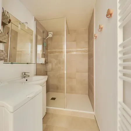Face A L'ocean - - Pour 4 Apartment *